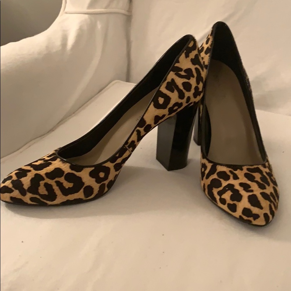Donald Pliner Leopard Print shoes